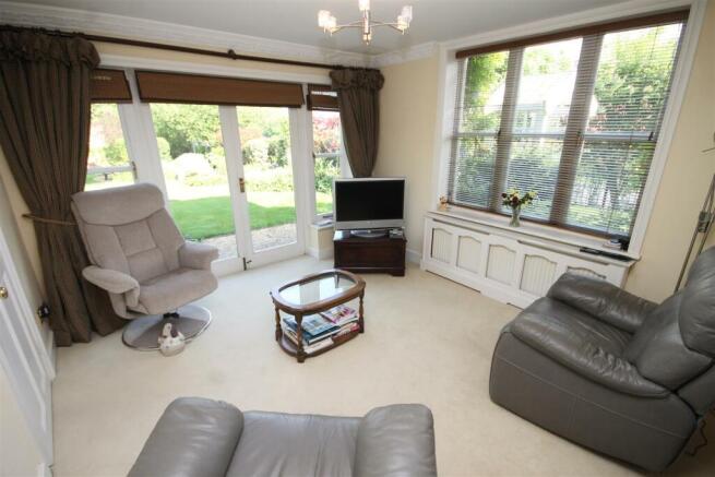 SITTING ROOM