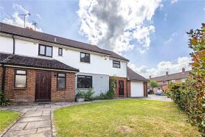 5, Austins Mead, Bovingdon, Hemel Hempstead HP3 0JX