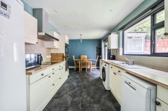 Kitchen/Dining