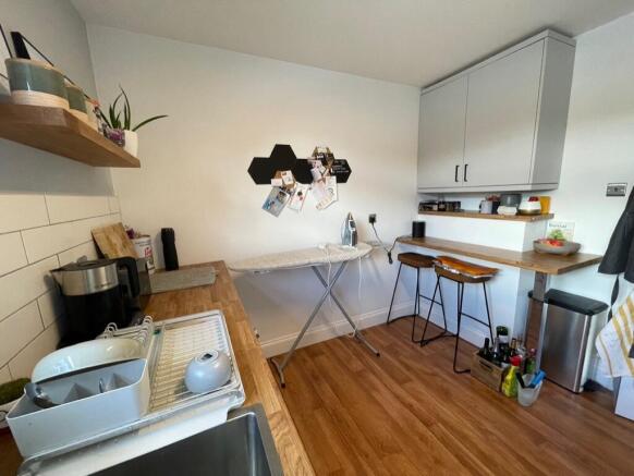 BREAKFAST BAR
