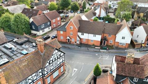 Market Place, Abridge, RM4