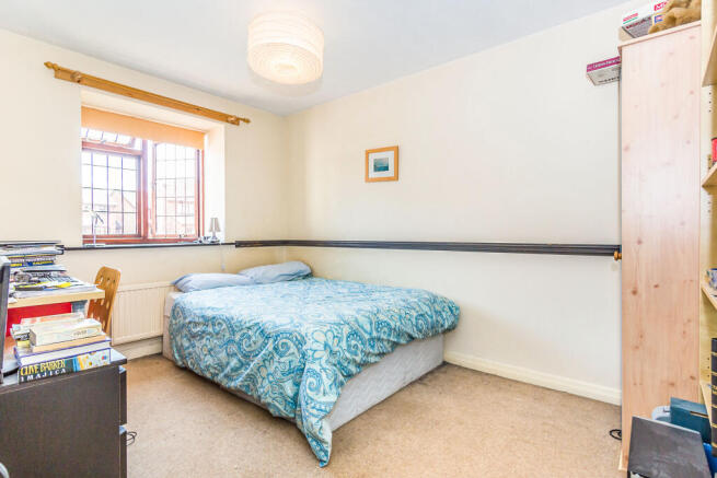 bed 2.jpg