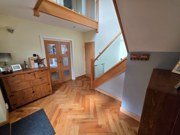 4 bed Detached for sale Image 4