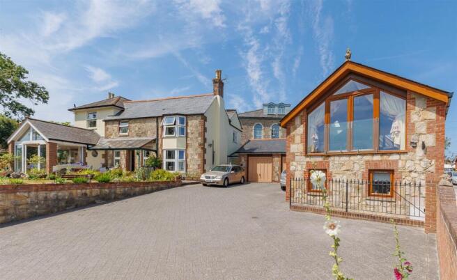 Established guest house and annexe