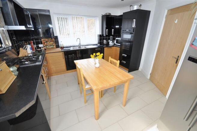 Kitchen/Breakfast