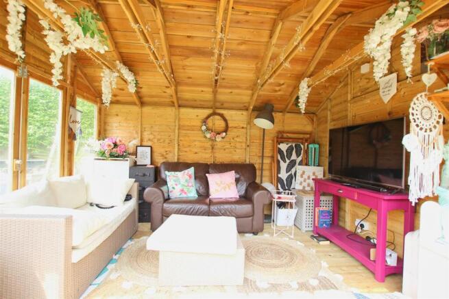 SUMMER HOUSE