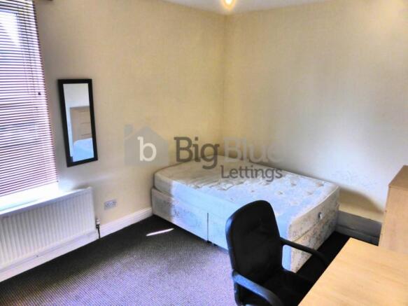 5 bed Terraced to rent Image 12