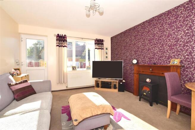 Lounge/ Dining Room