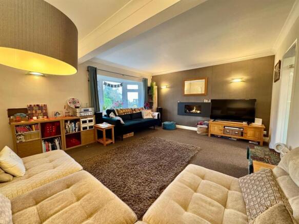 PHOTO-2026-01-13-11-29-18 (9).jpg