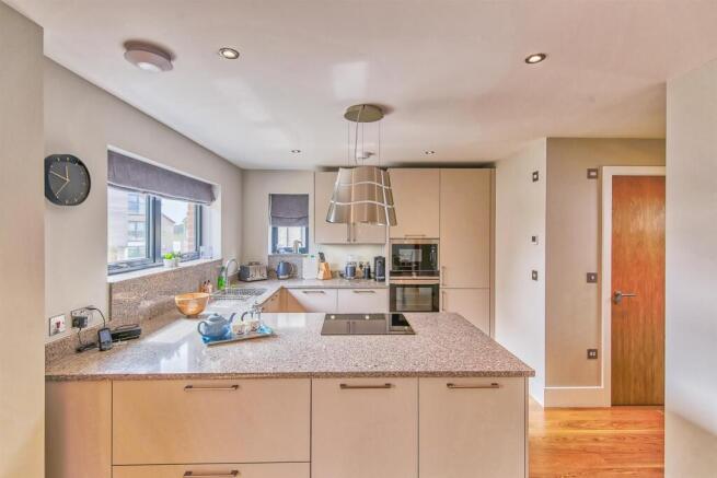 Kitchen / Living Room