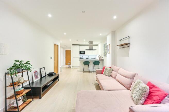 Achill Close, Colindale Gardens, Colindale, NW9 photo 3