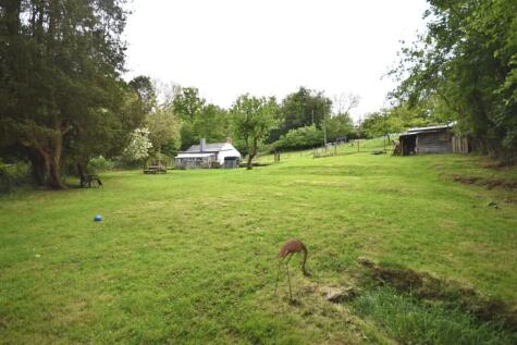Melrose, Pentrecagal, Newcastle Emlyn, Carmarthenshire. SA38 9HY