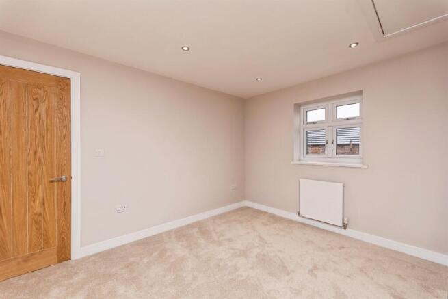 3 bed Detached for sale Image 9