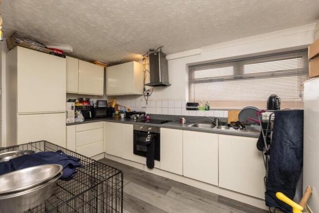 3 bed Semi-Detached for sale Image 5