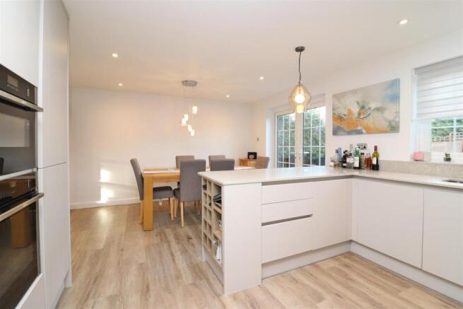 kitchen 2.JPG