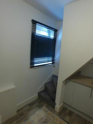 2 bed Terraced to rent Image 8