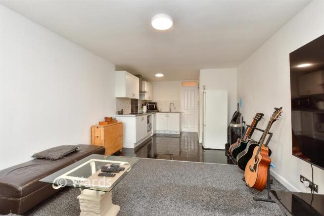 Kitchen/ Living Area