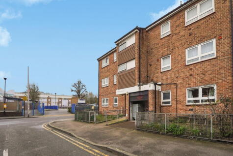 London, E16 3HN
