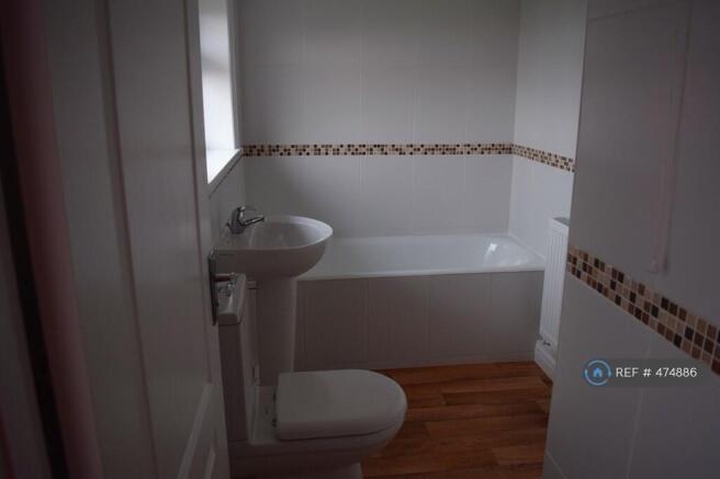 2 bed Semi-Detached to rent Image 7