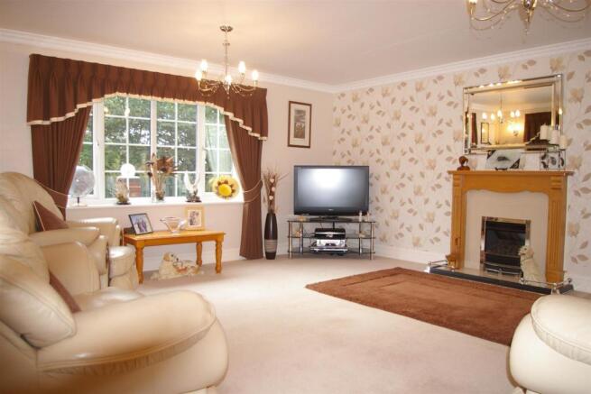 Formal Lounge