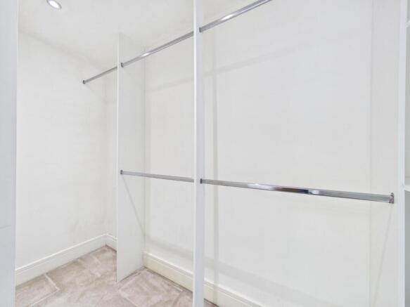 3 bed Semi-Detached for sale Image 12
