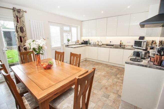 Kitchen/dining room