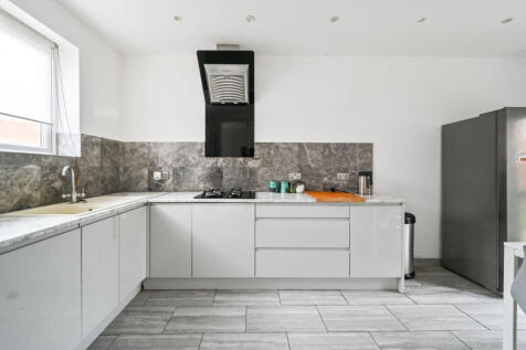 Linton Gardens, Beckton, London, E6