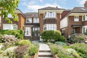 46, Christian Fields, Norbury, London SW16 3JZ