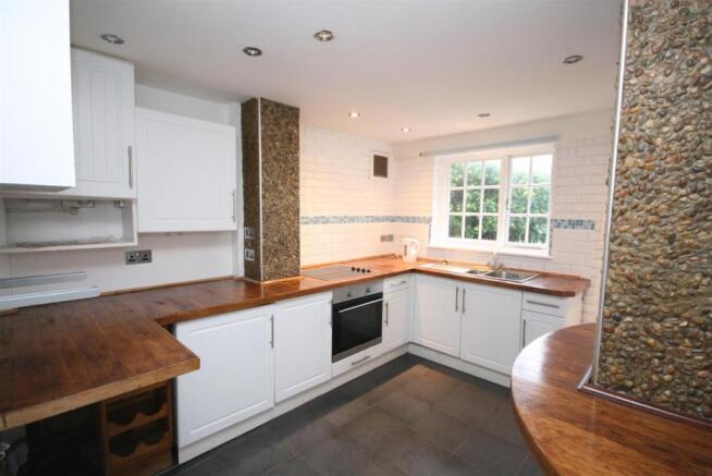 Kitchen.JPG