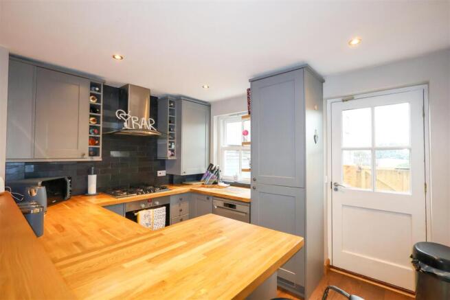 2 bed Terraced for sale Image 12