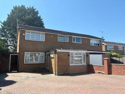 Dugdell Close, Ferndown