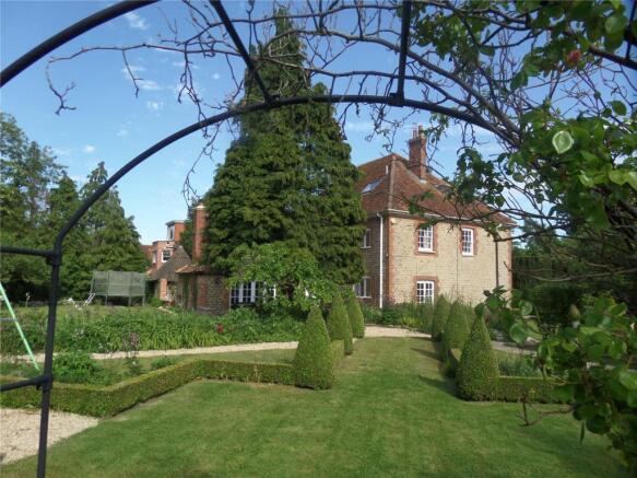 Exterior 7