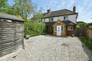 17, Bramshill Close, Reading RG2 9PT