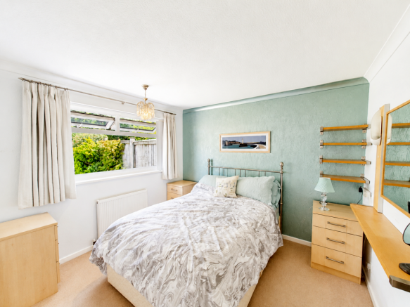 2 bed Semi-Detached Bungalow for sale Image 7