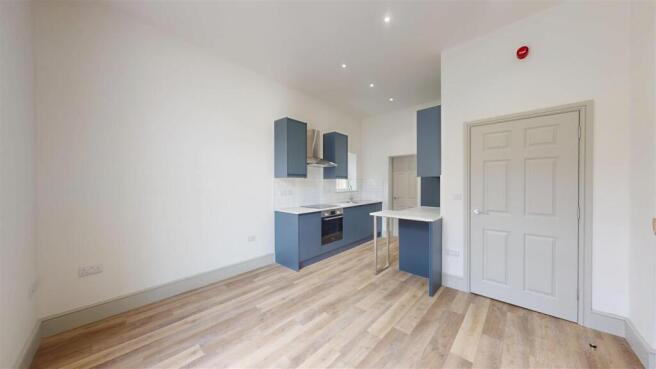Abbey Foregate, f3, living room/kitchen