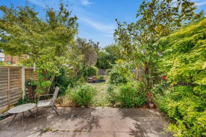 Daniels_5A, Riffel Road London, NW2_004.jpg