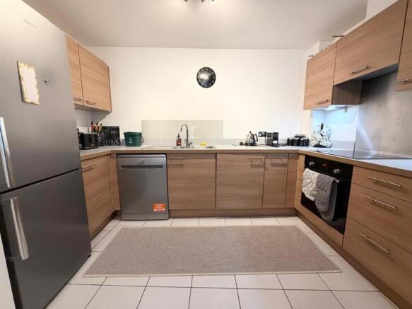 kitchen 1.jpg
