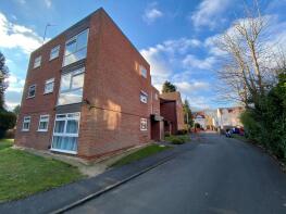 Flat 14, 15 Manor Court, Beech Road, Oxford OX3 7SD