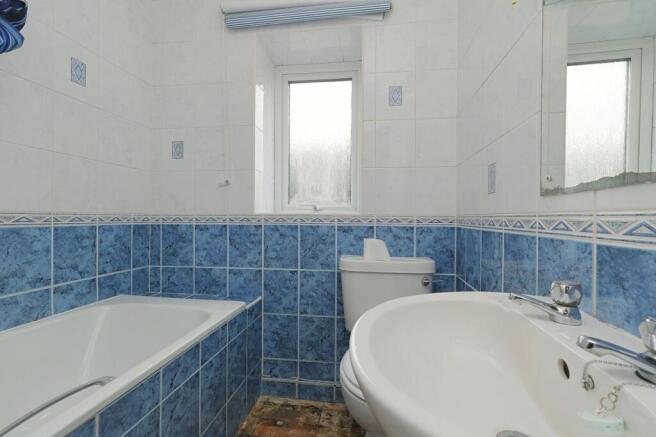 2 bed Terraced for sale Image 9