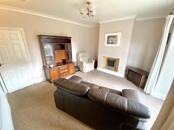 2 bed Semi-Detached for sale Image 4