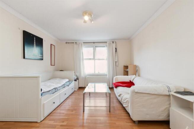 Flat 2 138 Kingston Road, South Wimbledon receptio