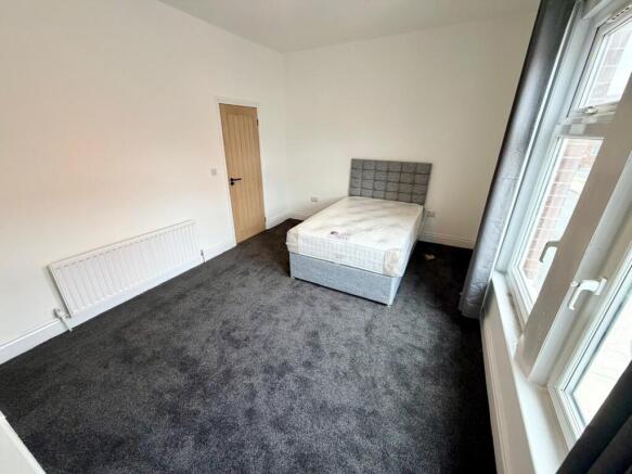 3 bed End of Terrace to rent Image 9