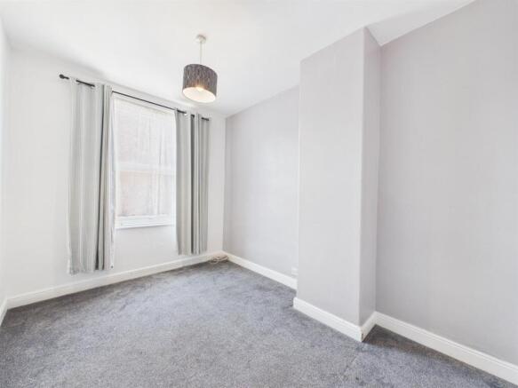3 bed Terraced for sale Image 7