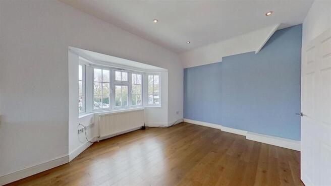 370-Wellington-Road-South-Hanworth-TW4-03032026_16
