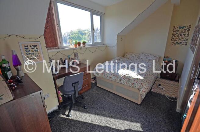 6 bed Terraced to rent Image 10