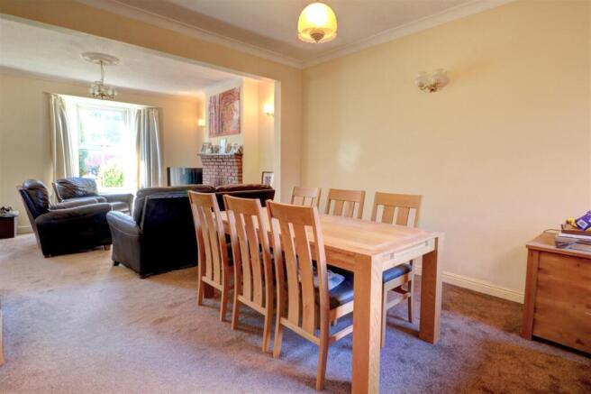 Dining Area.jpg
