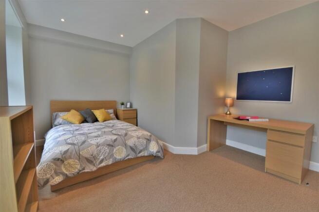 FF front bedroom