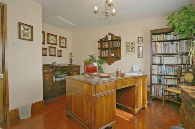 Photo 8