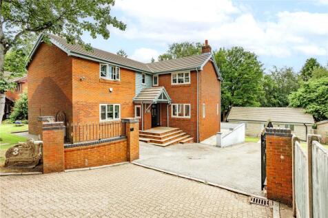 Cowbrook Court, Glossop, Derbyshire, SK13