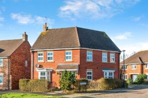 29, Mazurek Way, Haydon End, Swindon SN25 1RF